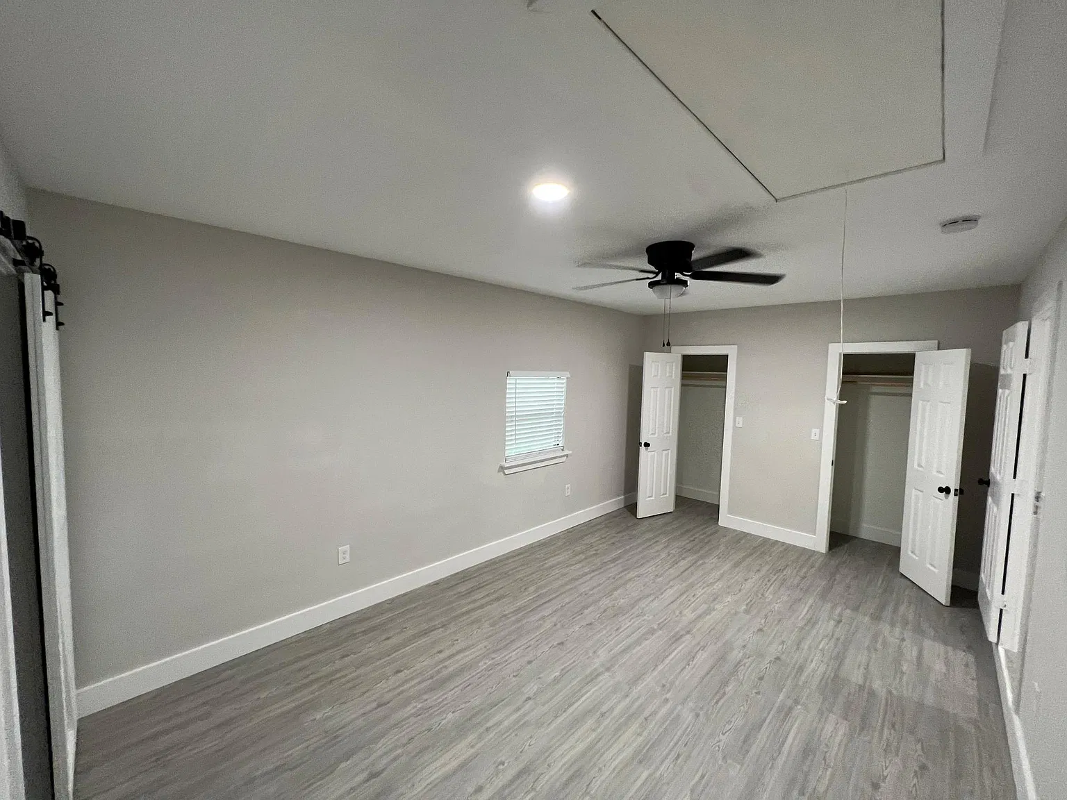 2314 Anderson St — Photo 3