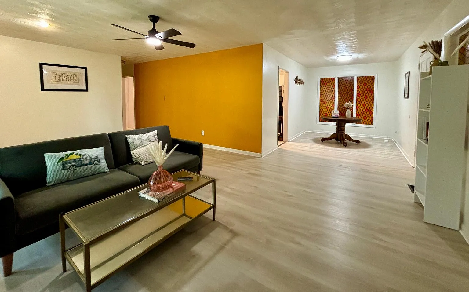 4 bed, 2300 sqft, $600 — Photo 3