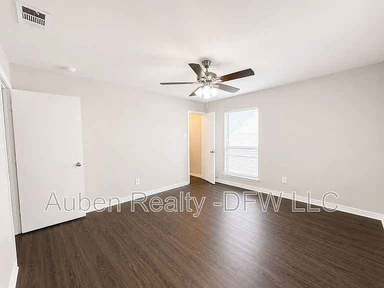 7716 Sable Ln — Photo 9