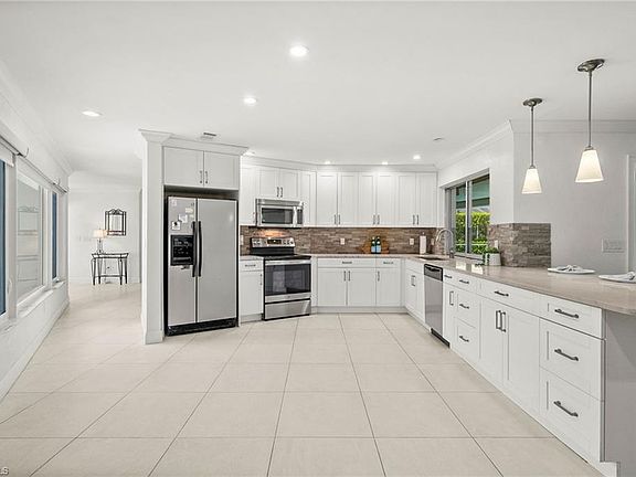 3rd image of 421 Palm River BLVD
