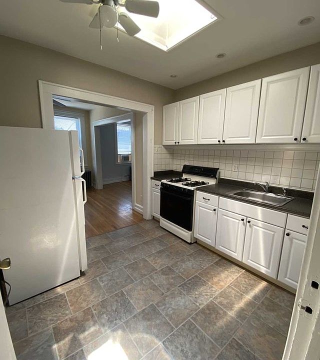 1st image of 152 Westwood Ave #A