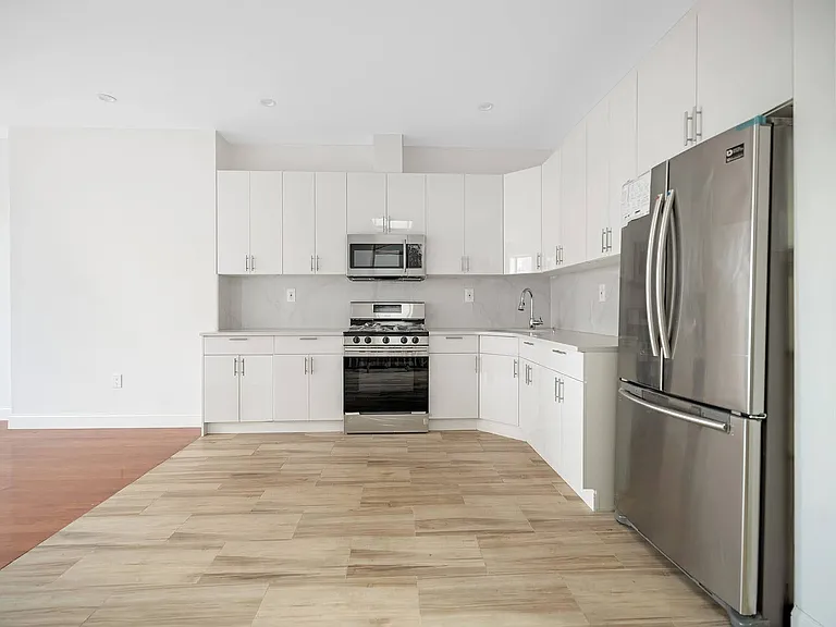 8635 Fort Hamilton Pkwy #3 — Photo 3