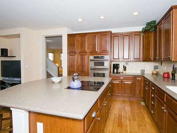 4th image of 2747 N Xanthia Ct