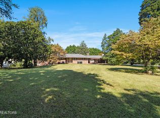 9000 Westland Dr, Knoxville, TN 37922