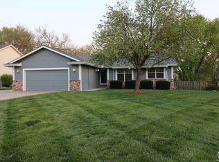 7229 SW 33rd St, Topeka, KS 66614