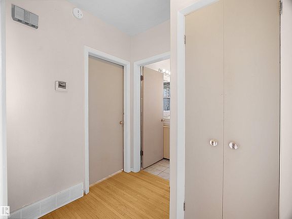 5th image of 12407 96th St NW