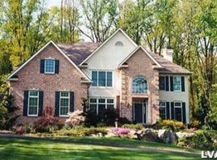 4600 Brookridge Dr, Center Valley, PA 18034