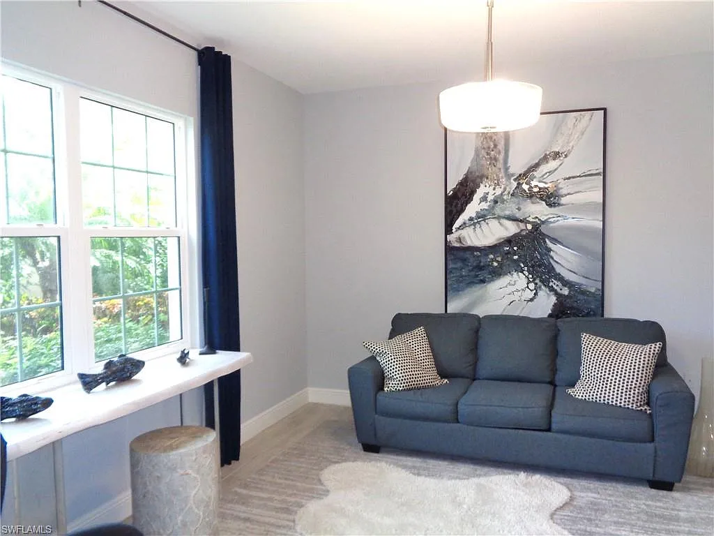 2 bed, 2.0 bath, 2050 sqft, $3,700 — Photo 3