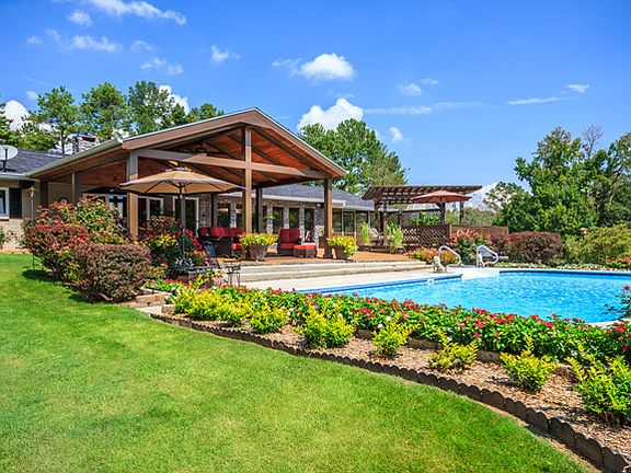 Lanai and Pool view from side yard