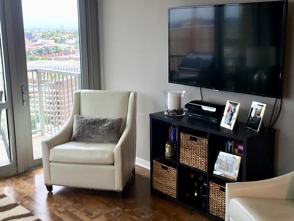 3rd image of 929 Portland Ave APT 1806