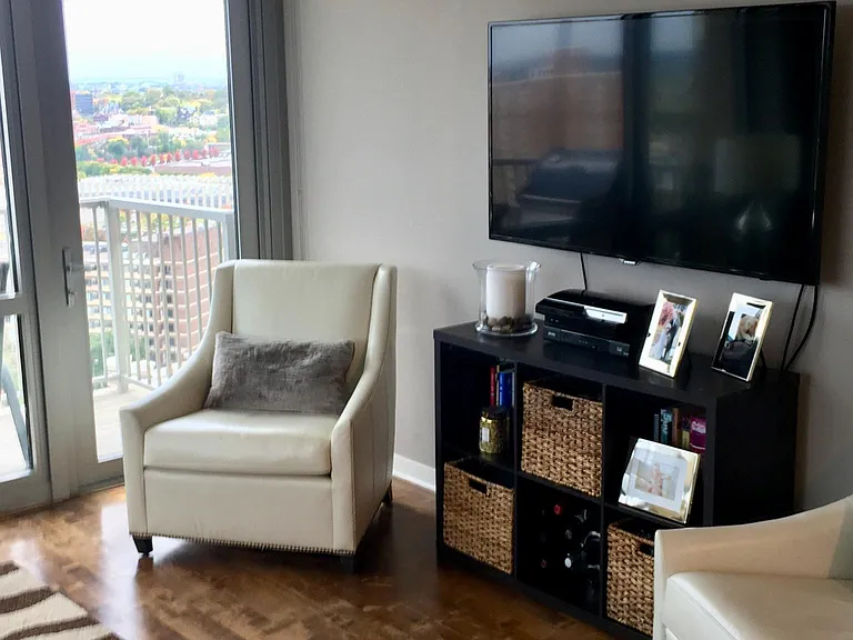 929 Portland Ave #1806 — Photo 3