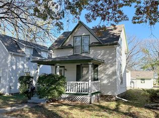 611 S Maple St, Ottawa, KS 66067