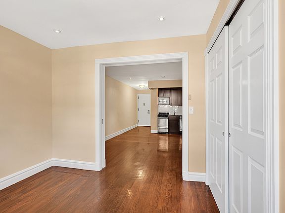 4th image of 344 E 85th St APT 1e