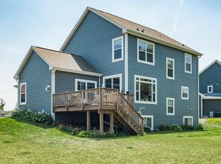 S78W14314 Hunter Hill Ct, Muskego, WI 53150