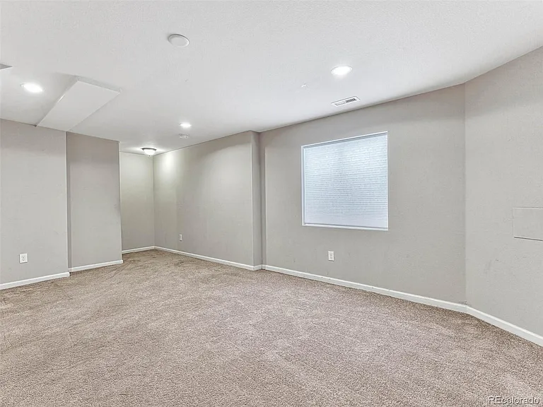 10321 Bellwether Ln — Photo 32