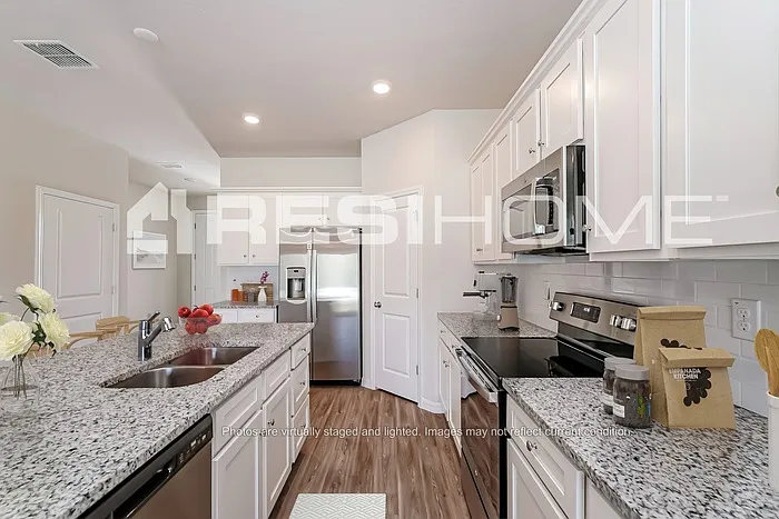 28483 Wave Crest Pl — Photo 4