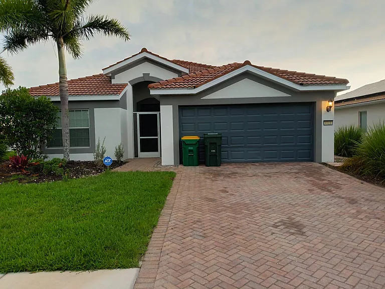 4411 Kentucky Way — Photo 2