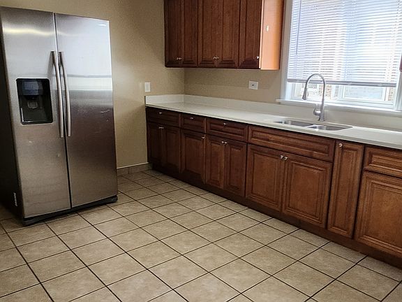 5th image of 4352 S Talman Ave APT 1R