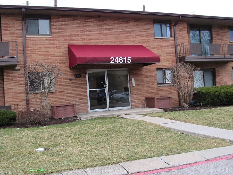 1st image of 24615 Clareshire Dr APT 204