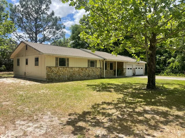 102 Tanglewood Rd, Jesup, GA 31546