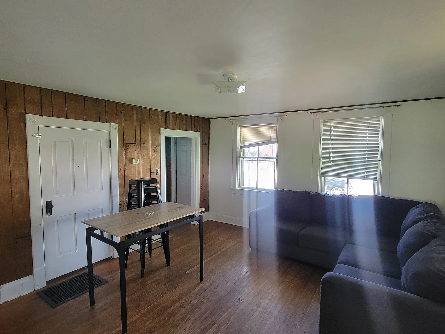 3 bed, $1,150 — Photo 4