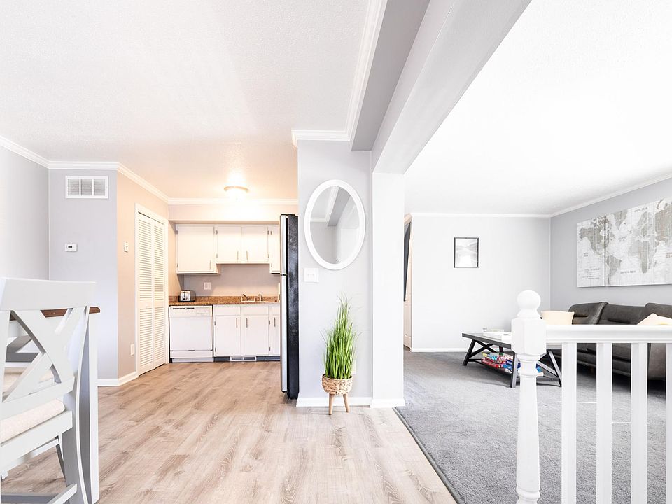 1st image of 1327 Apache Trl APT A