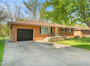 1910 Kent St, Windsor, ON N9E3R3