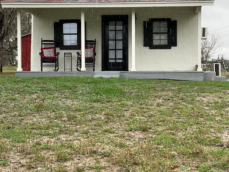1st image of 1213 Chateau St #1