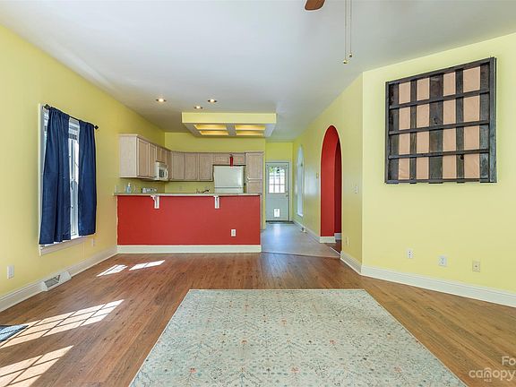 5th image of 72 Chelsea Nix Ln