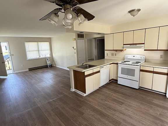 3rd image of 96 Picture Mountain Dr APT 2