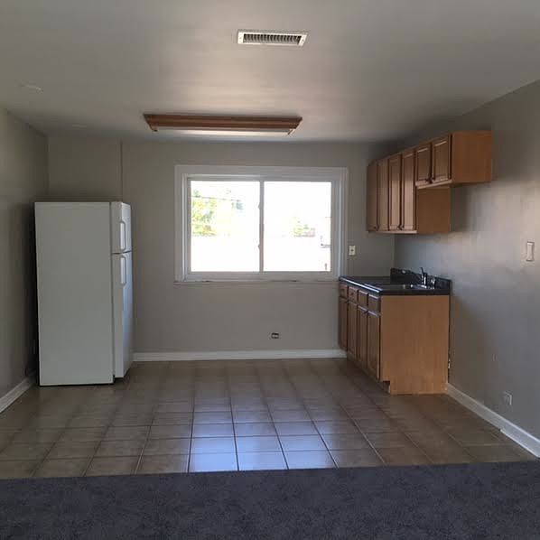 1st image of 7906 S Artesian Ave #1BR