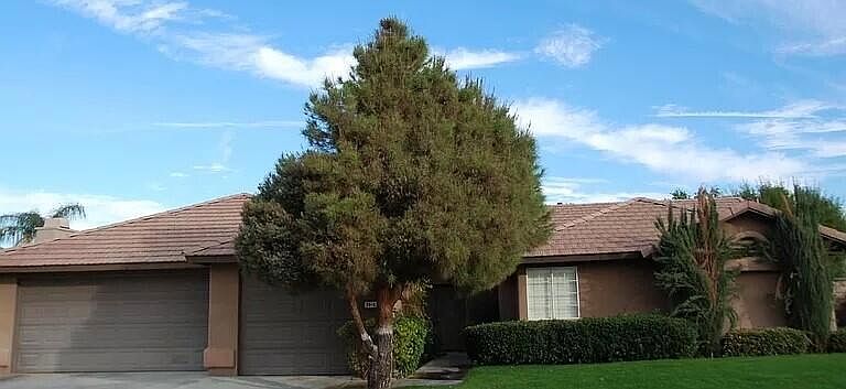 1st image of 75432 La Cresta Dr
