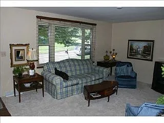 2801 Foliage Ln photo 1