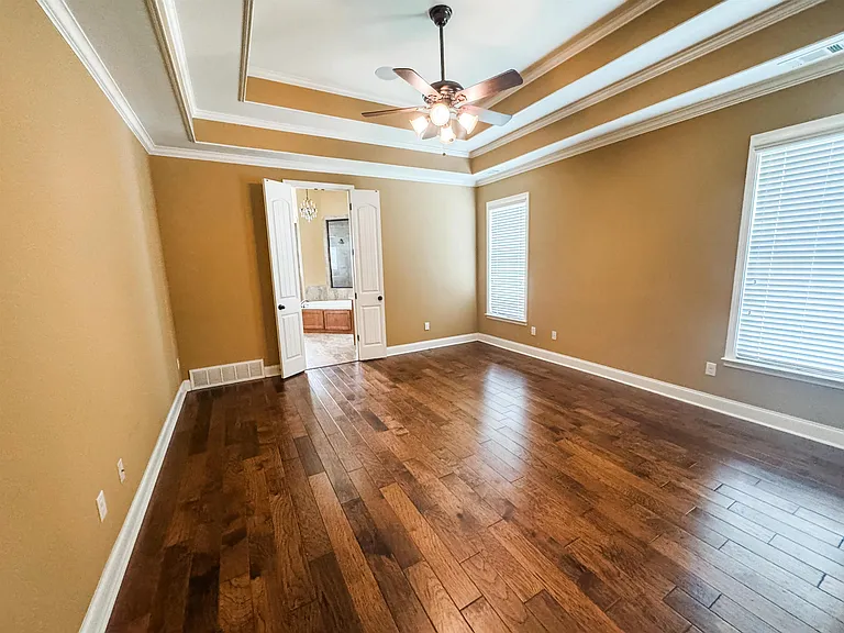 4435 Chestnut Hill Dr — Photo 8