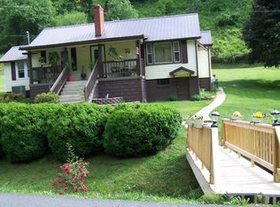 1336 Fletcher Hollow Rd, Vansant, VA 24656