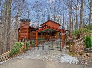 121 Broken Arrow Path, Blue Ridge, GA 30513