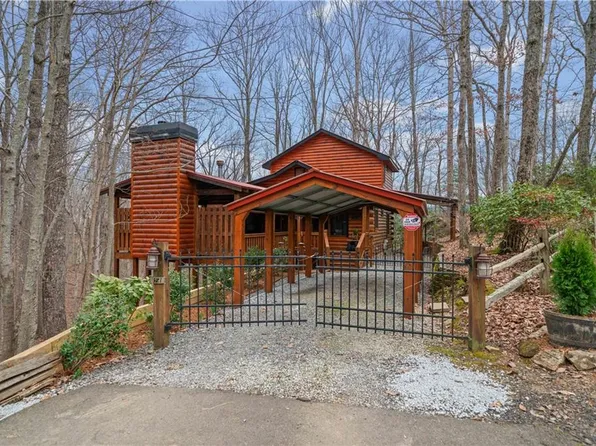 121 Broken Arrow Path, Blue Ridge, GA 30513