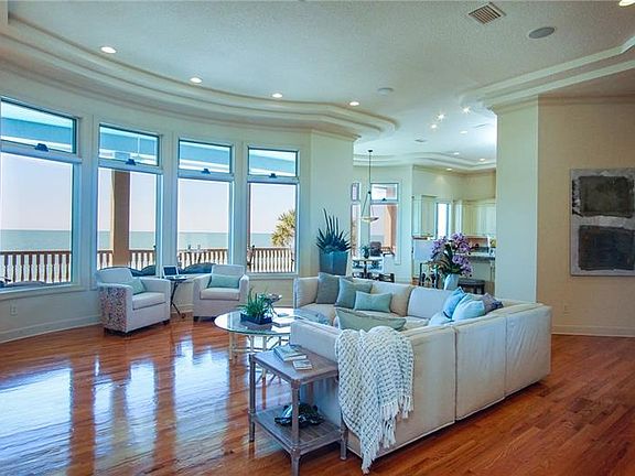 4th image of 1580 Gulf Blvd