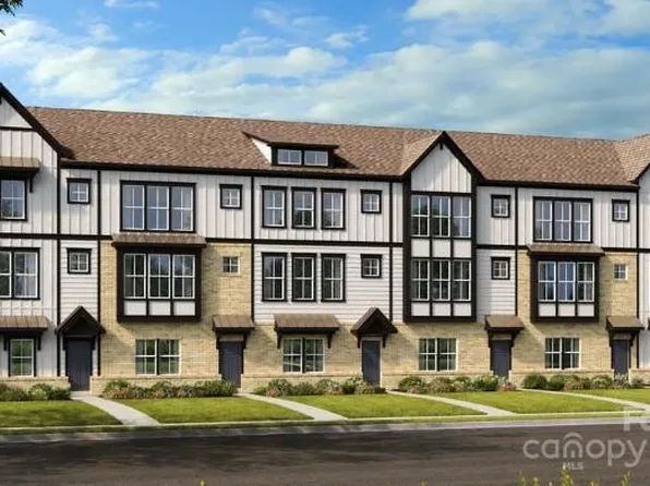 751 Hoke Ln, Davidson, NC 28036