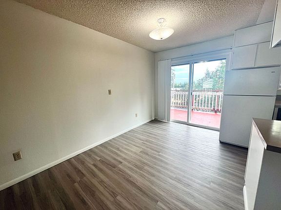 5th image of 454 NW 16th Ave #0