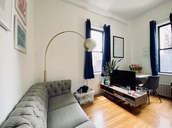 82 Pierrepont Street image 1 of 19