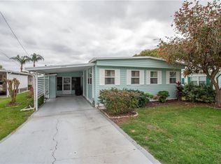 1517 Lakeview Dr, Tavares, FL 32778