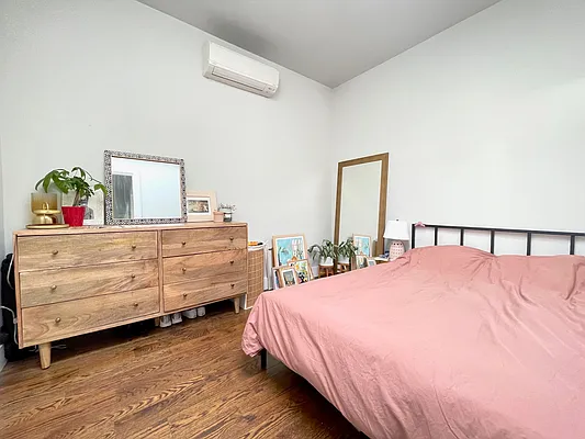 Rented by Native Real Estate LLC | media 8