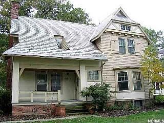 1st image of 17815 Clifton Blvd