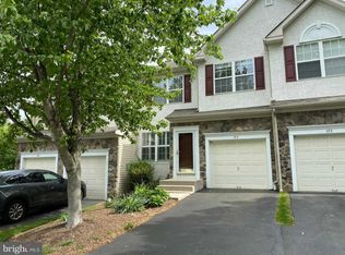 173 Mountain View Dr, West Chester, PA 19380