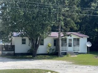 716 Kinston Hwy, Richlands, NC 28574