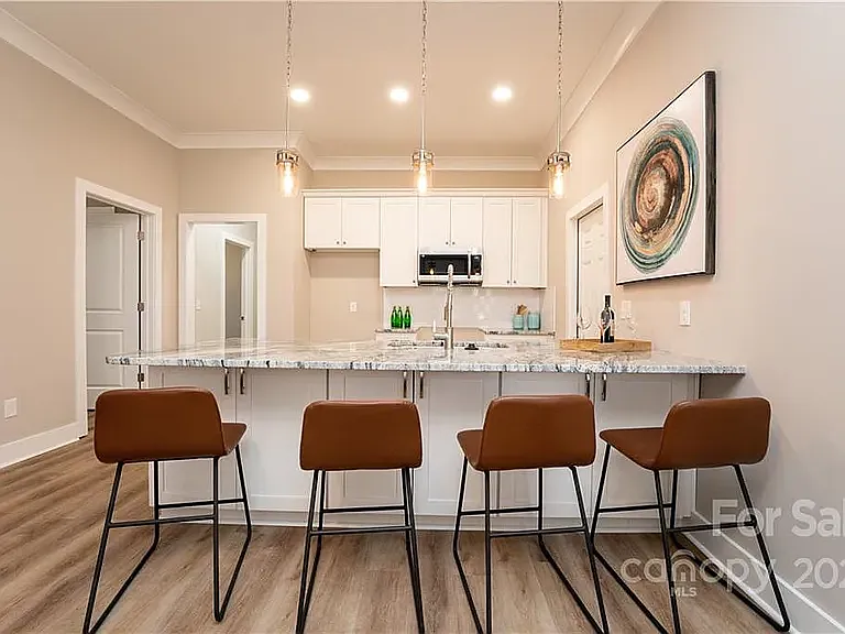 301 S Cloudman St — Photo 12