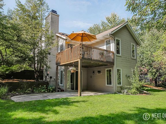 2nd image of 2320 Meadowglen Dr NE #19