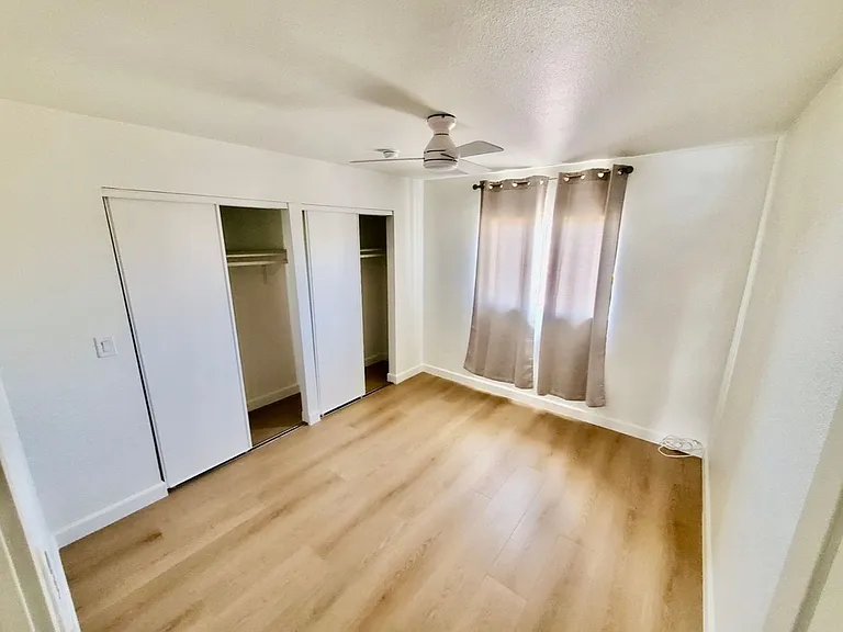 2121 Oceanus Ln — Photo 26