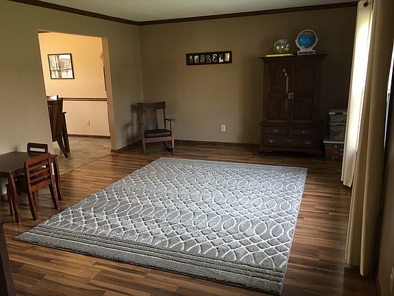 5th image of 4739 Woodshire Dr